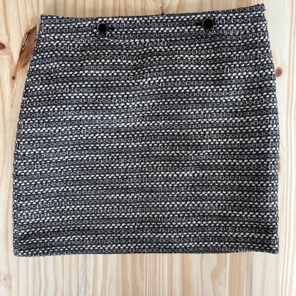 Loft Mini Skirt - Picture 3 of 3